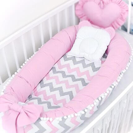 Cuib pentru bebelusi Baby Nest Pink Zigzag