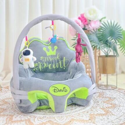 Fotoliu pentru bebe cu arcada Micul Print gri/verde lime, personalizat cu nume
